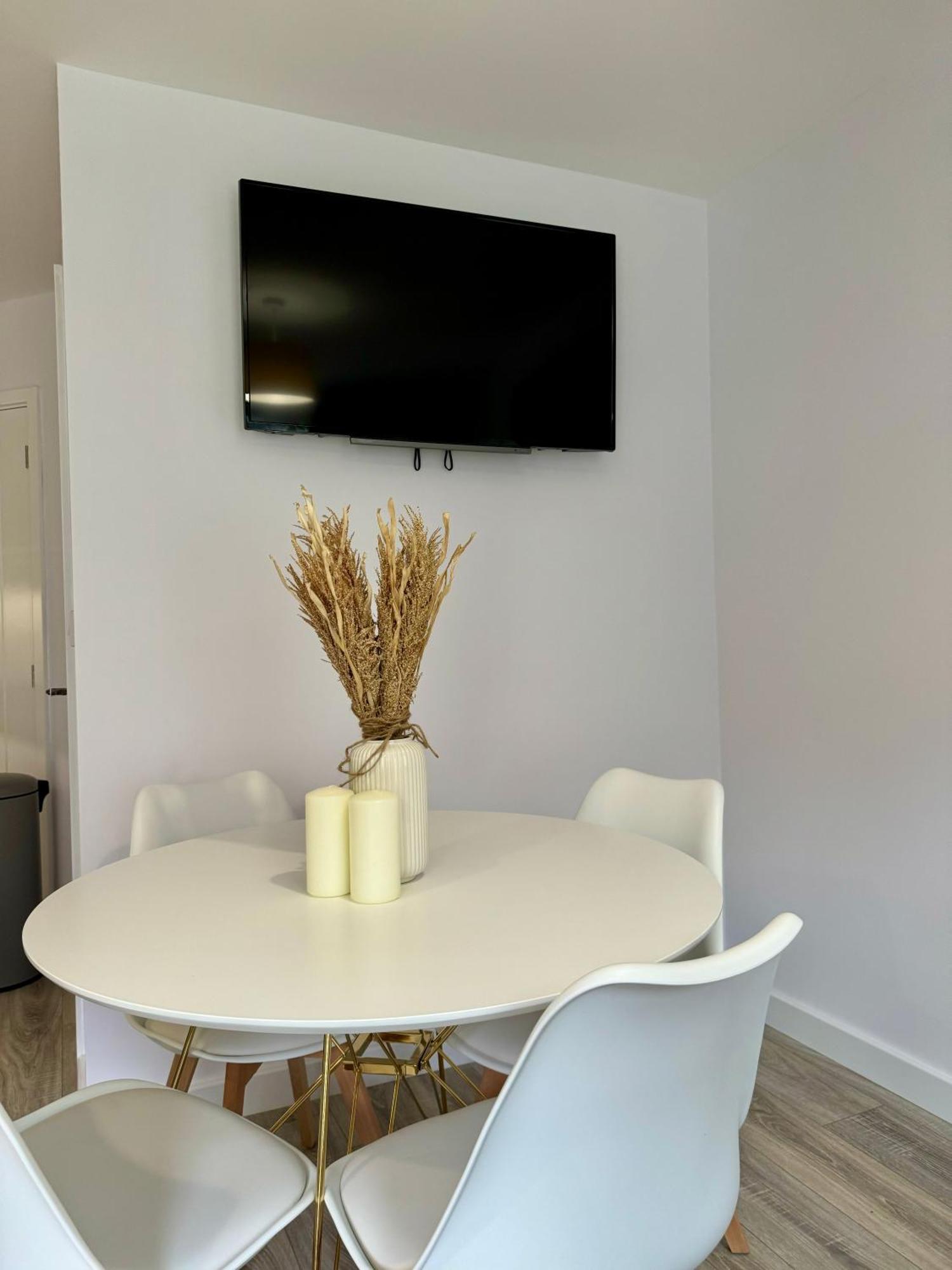 Apartmán Brand New Flat 5 With Free Parking And Fast Wifi York Exteriér fotografie